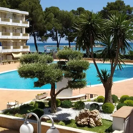Apartment En Primera Linea De Mar En Vilafortuny, Cambrils
